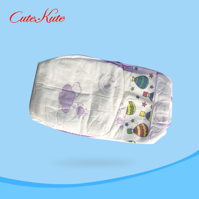 Pannolini 100% del bambino del cotone con la sostanza assorbente sottile extra regolabile delle cinture elastiche