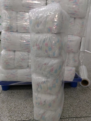 La superficie del cotone del grado B tira sul pannolino dei pantaloni stampato per il bambino